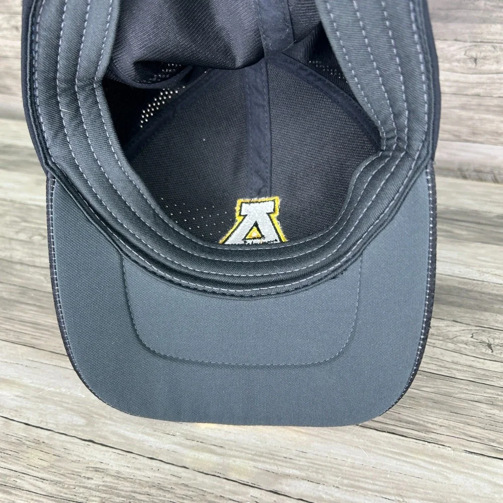 Appalachian State Mountaineers Hat Cap Strap Back Youth Fitted Black‎ NCAA Nike